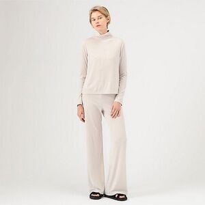 JAMES PERSE CLASSICS Supersoft Cream Scrunch Roll Neck Top 3 M/L